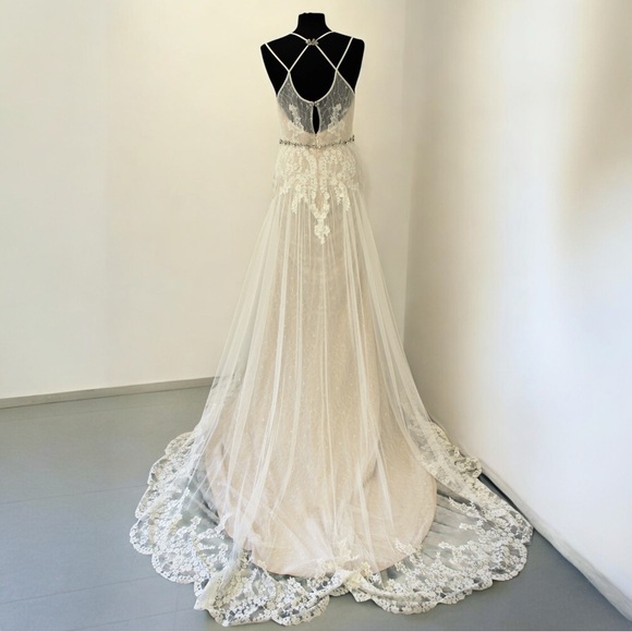 Ti Adora Champagne and Ivory Lace Bohemian Sweetheart A-Line Wedding Gown 12 - Picture 8 of 14